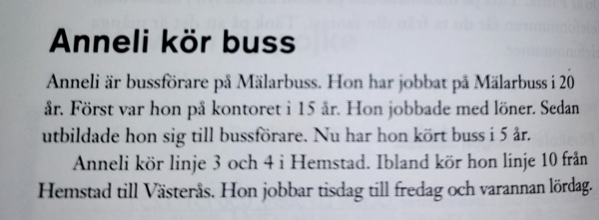 Anneli kör buss.